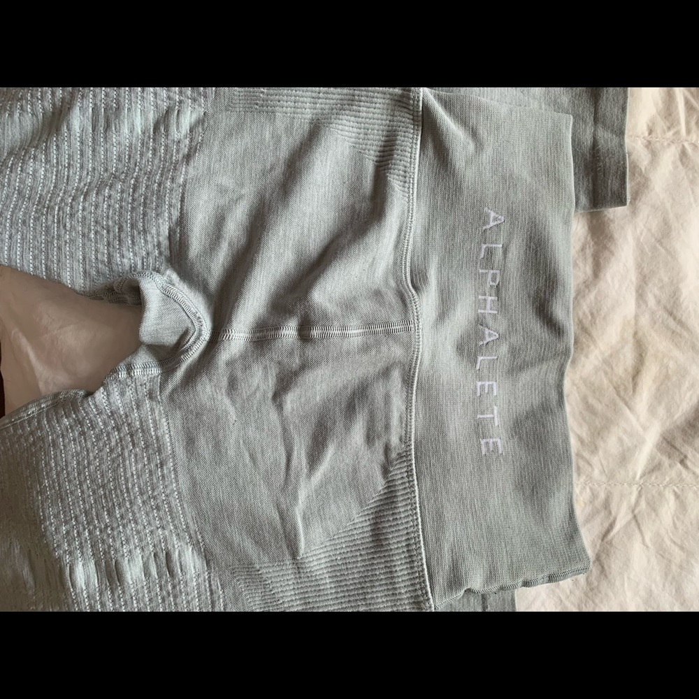 Alphalete Halo leggings cloud grey size small